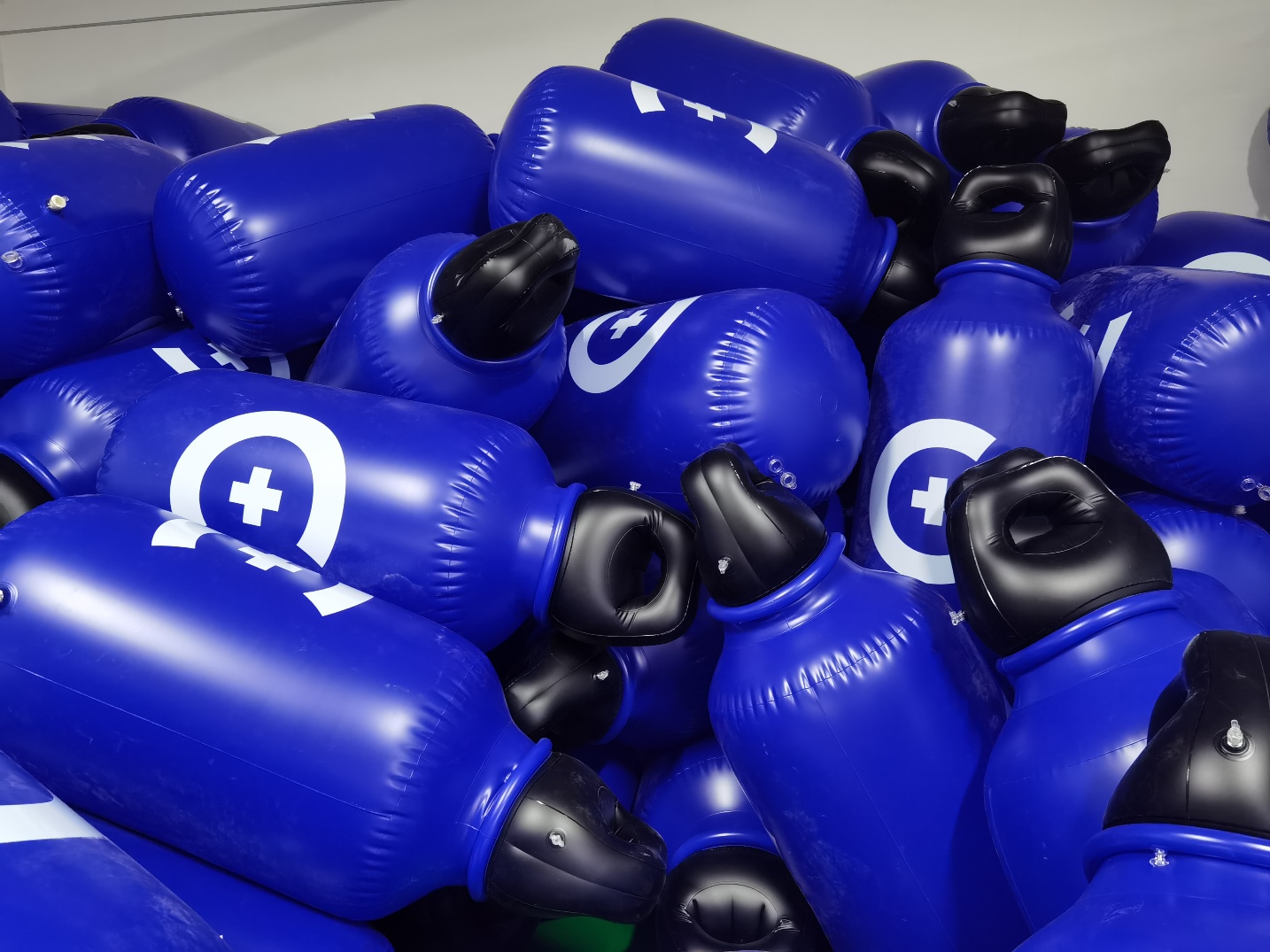 Riproduzioni Bottiglie Gonfiabili Personalizzate