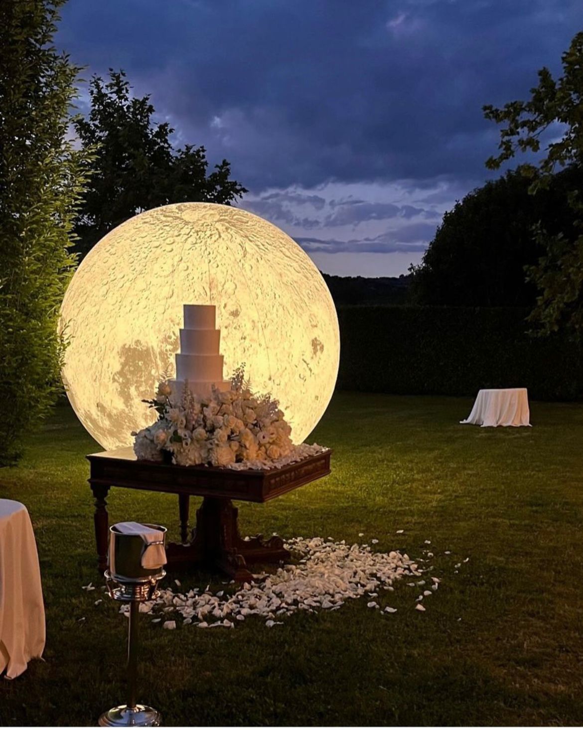 Terra Gonfiabile Gigante Illuminata