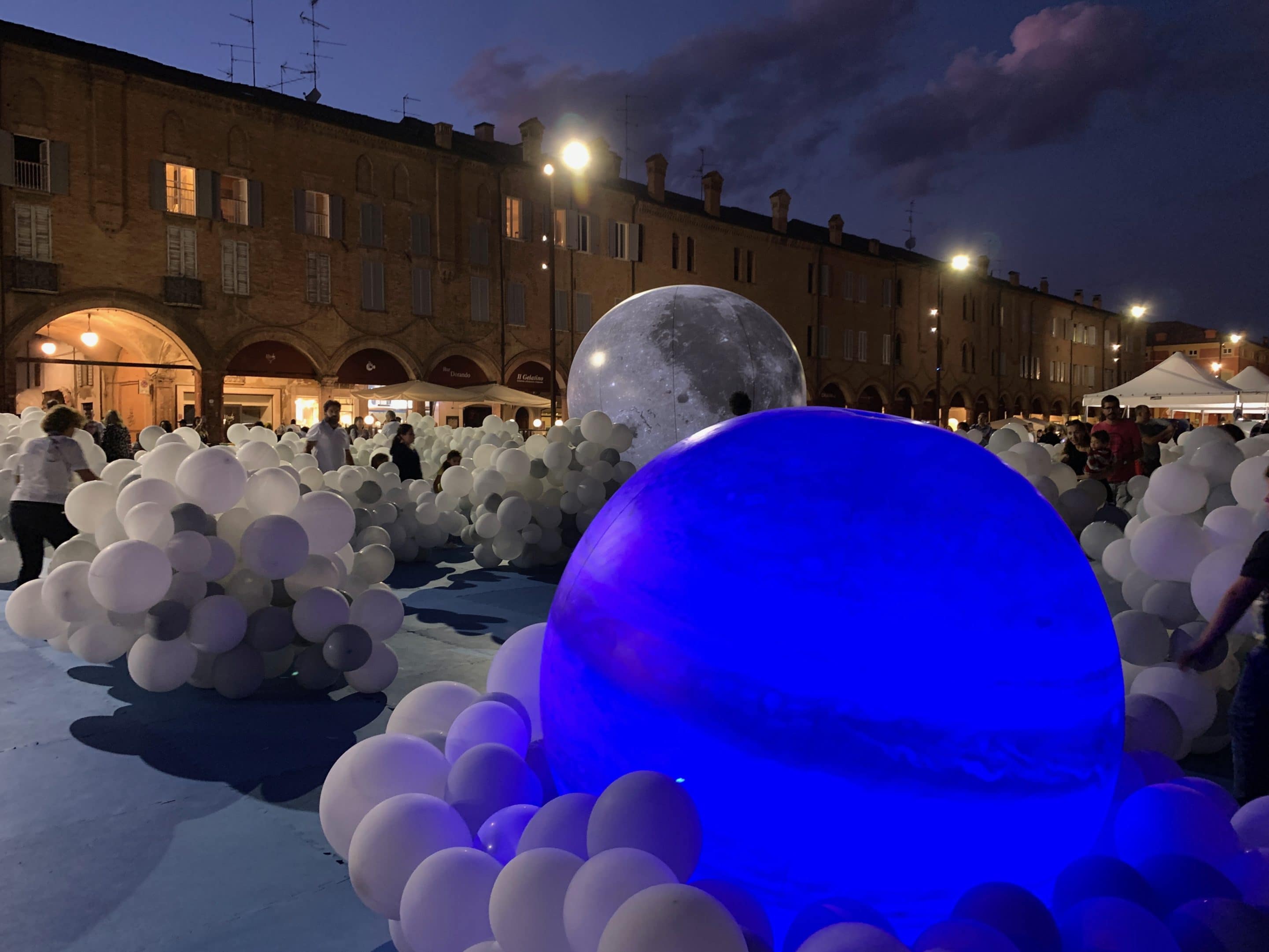 Sole Gonfiabile Gigante Illuminato