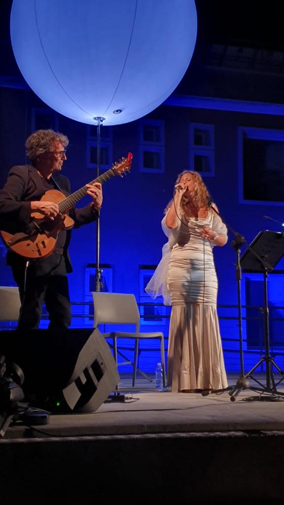 Sfera Gonfiabile su Stativo